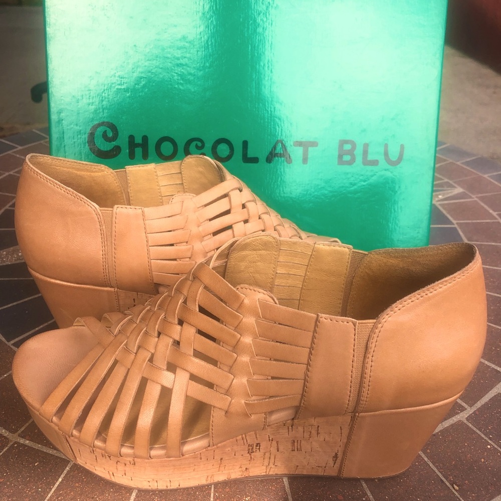 CHOCOLATE BLU “WEB” leather sandals